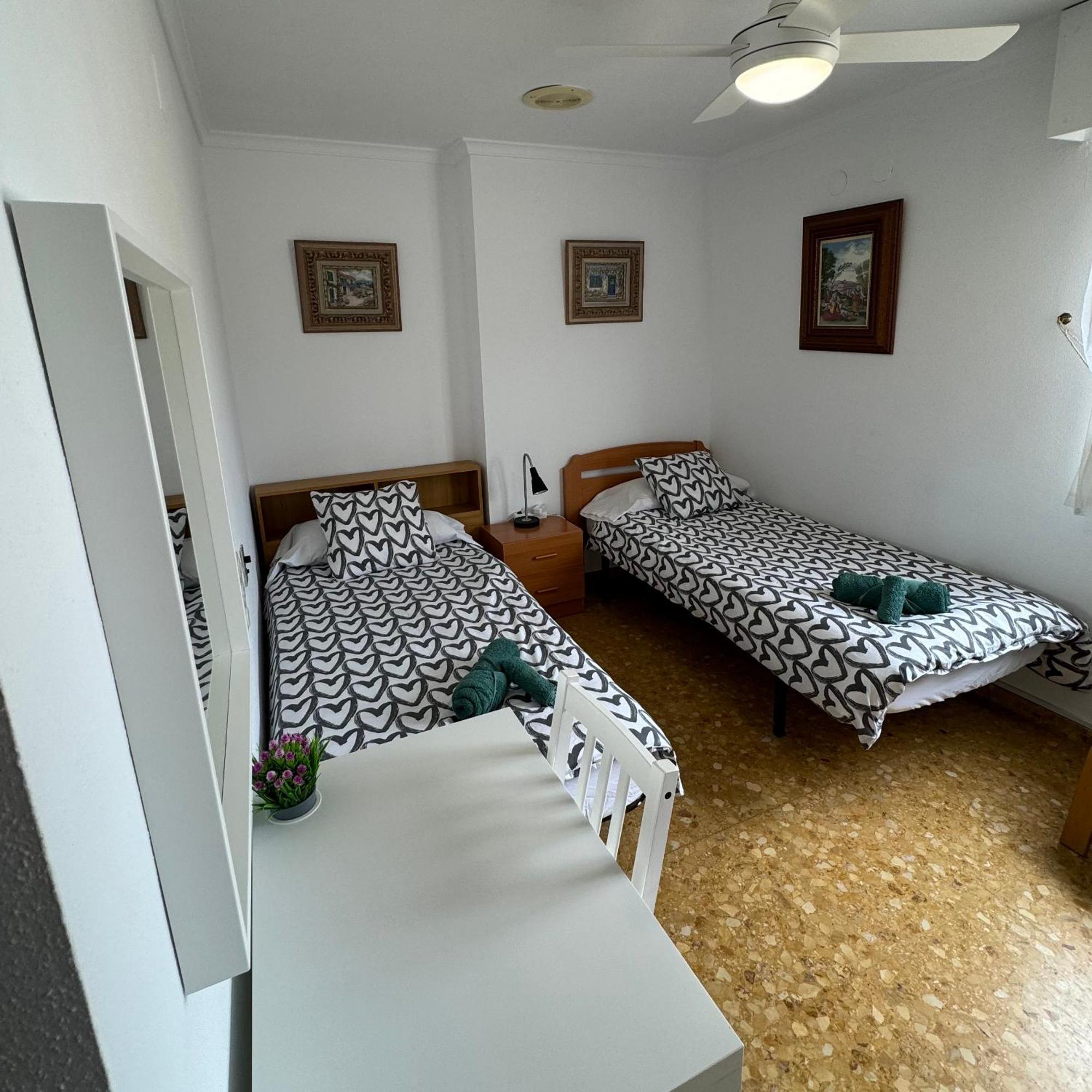 Habitaciones en GANDIA a 5 min del centro histórico Exterior foto